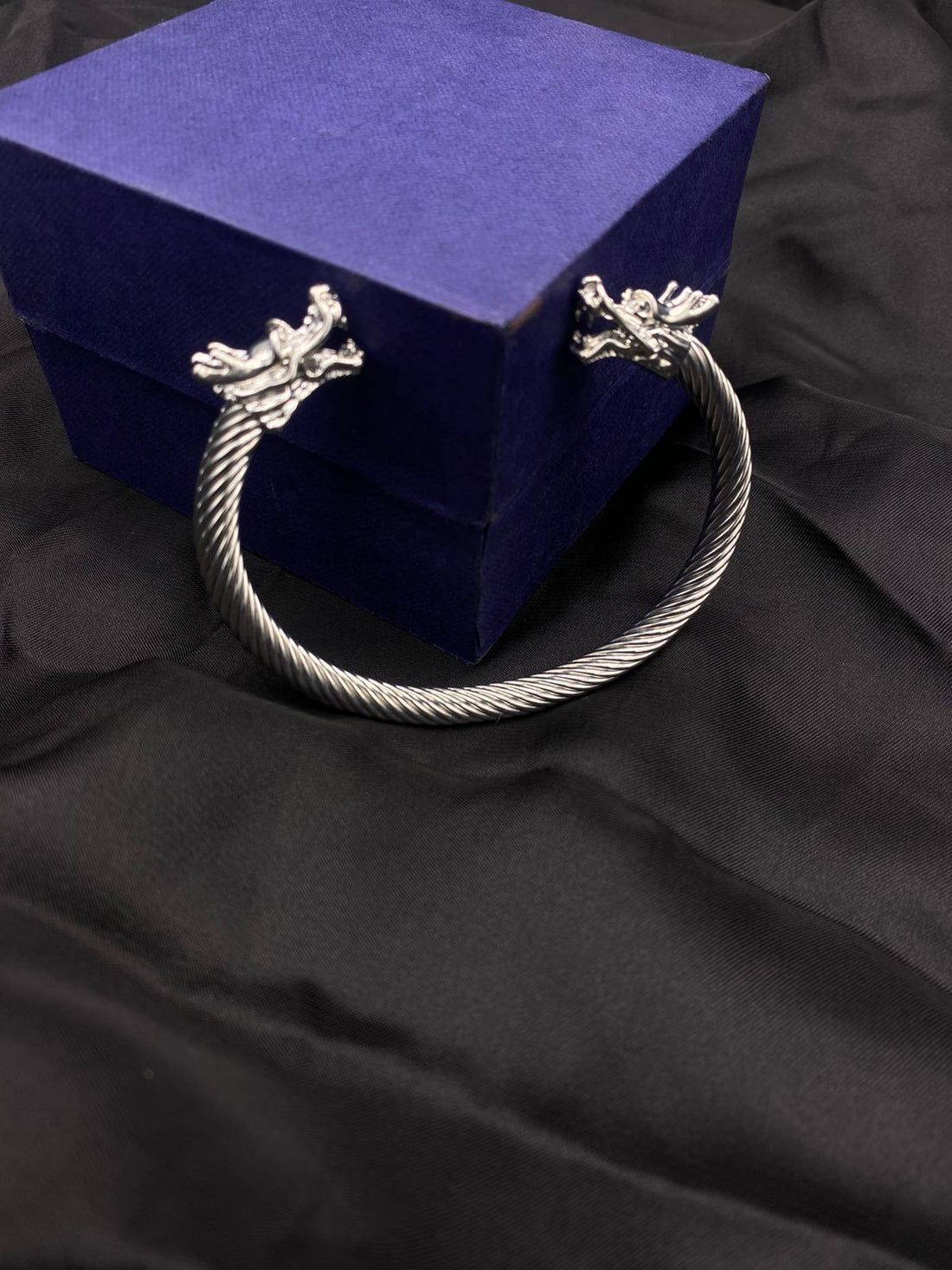 Dragon Bracelete