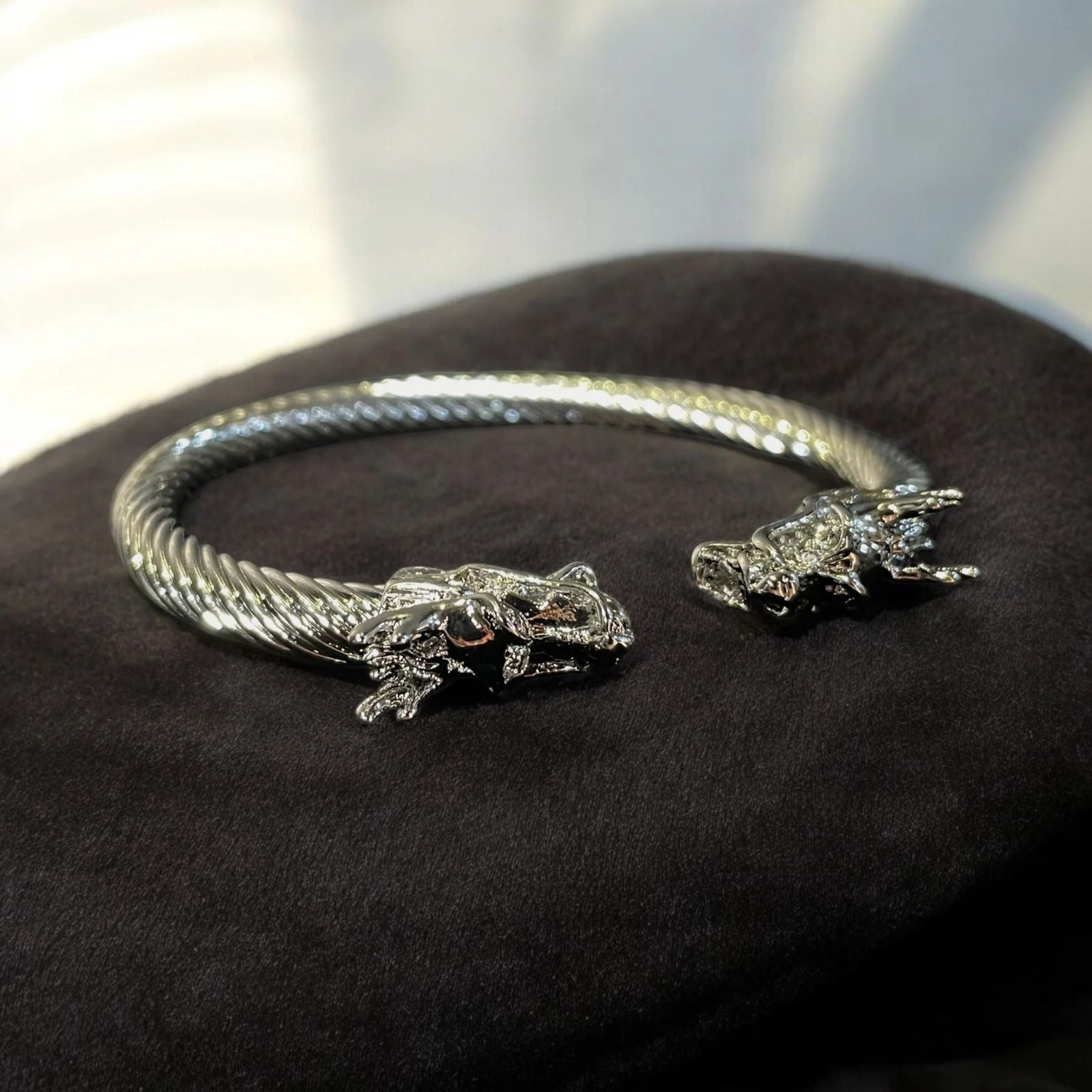 Dragon Bracelete