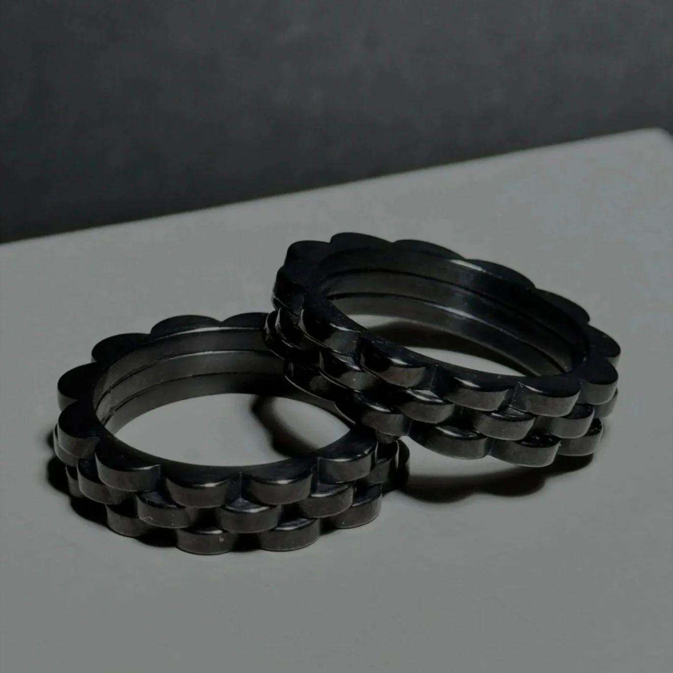 Jubilee black ring