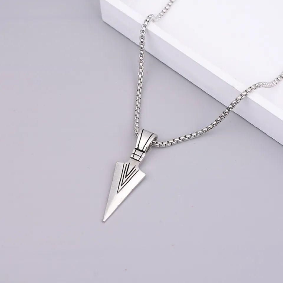 Arrow head pendant