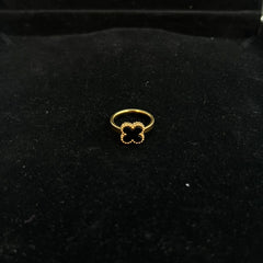 Black leaf ring