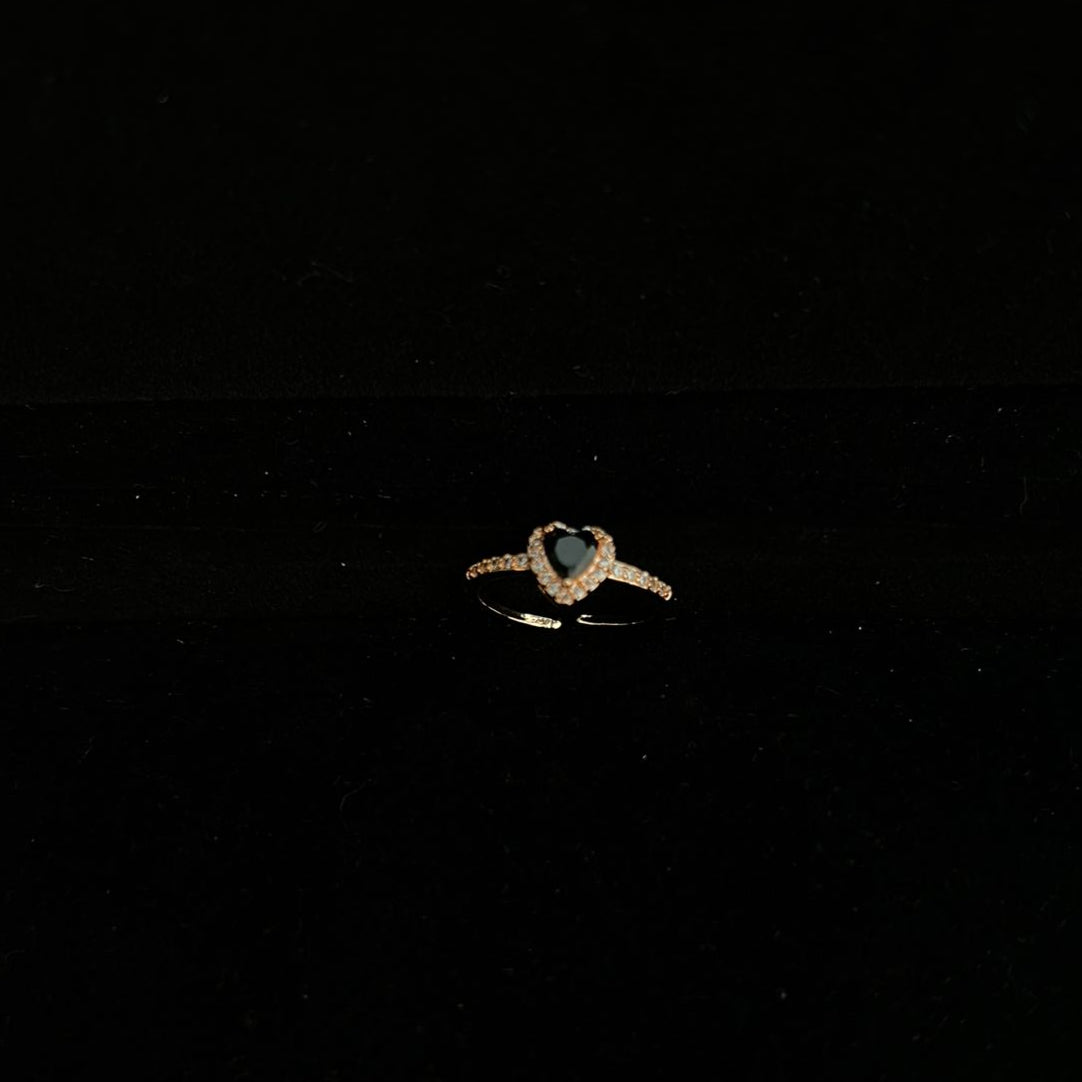 Heart gem ring
